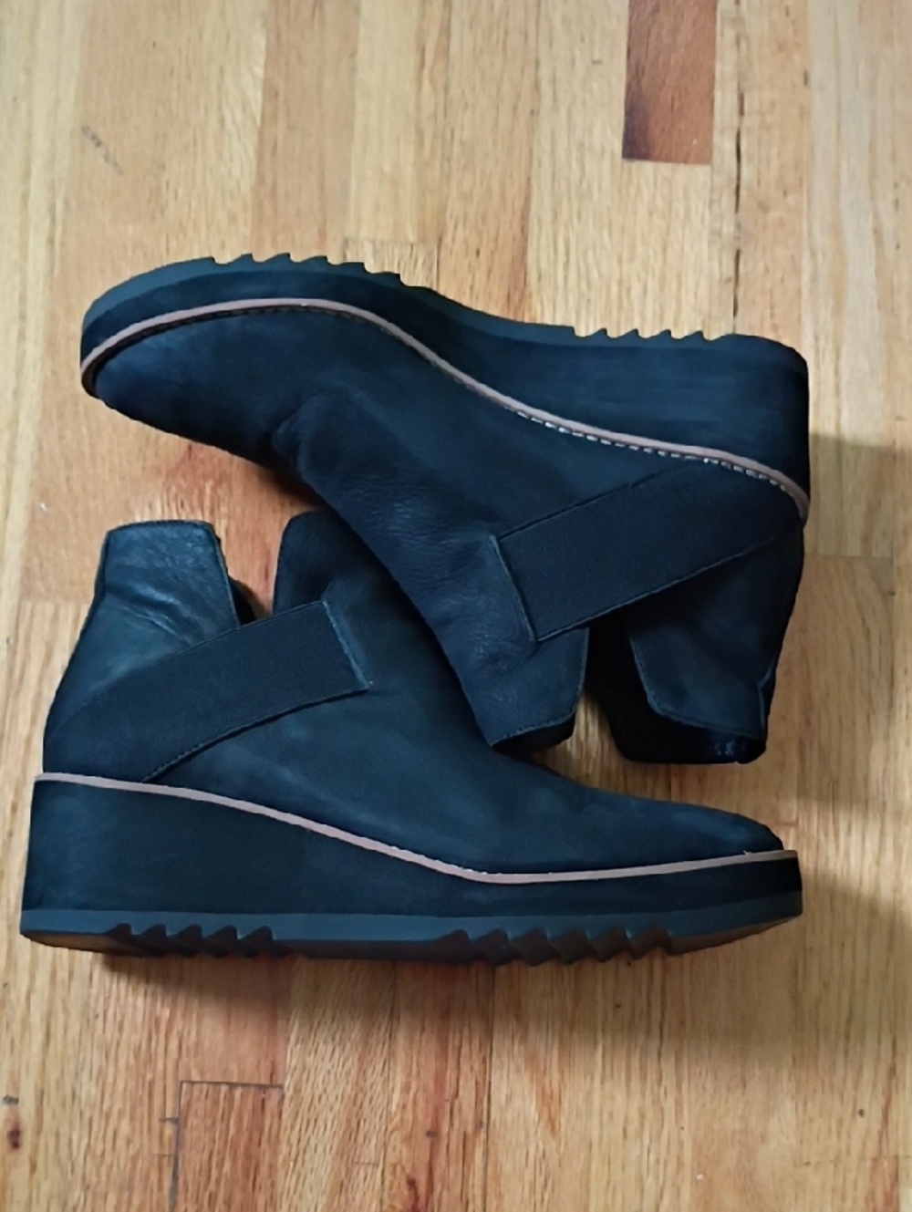 Eileen Fisher Black Leather Sude Wedge Booties Size 9 - Picture 2 of 9